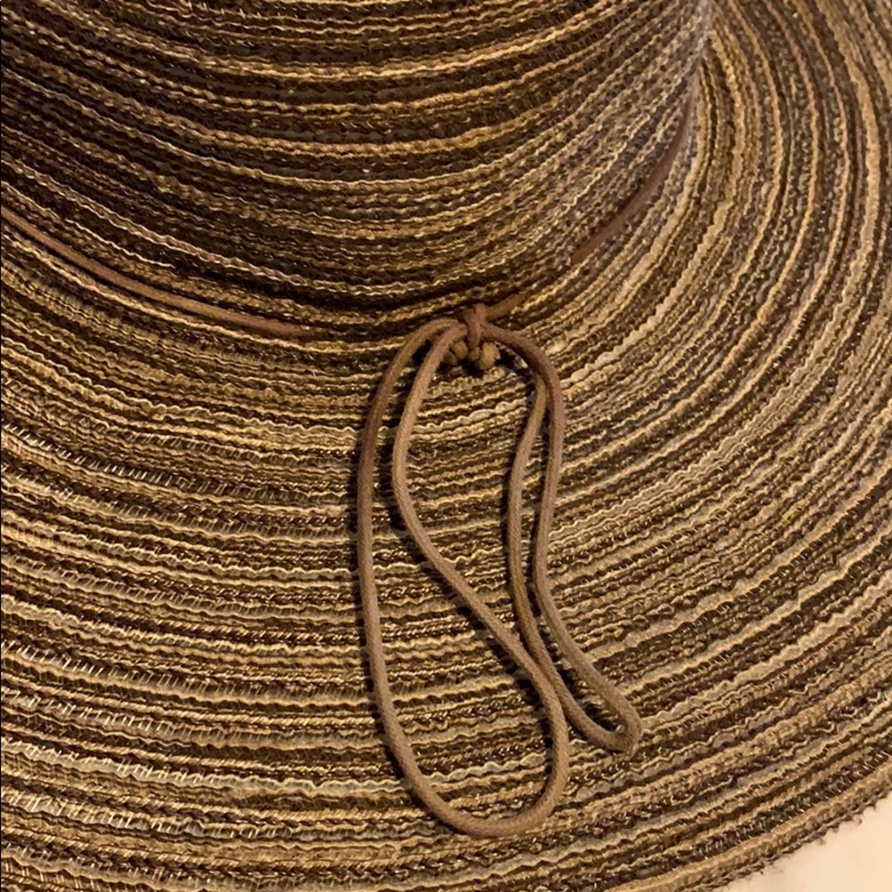Hat - Picture 5 of 8